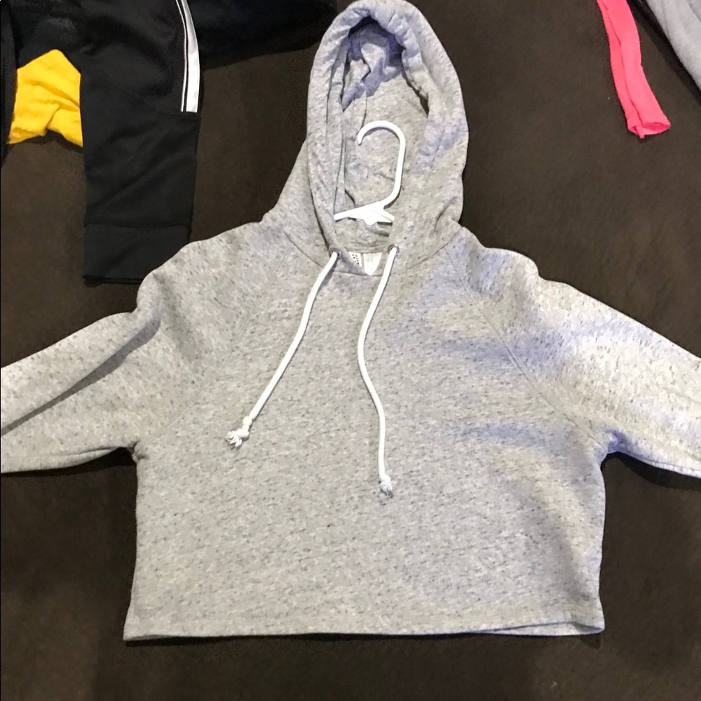 crop too sweater with hoodie